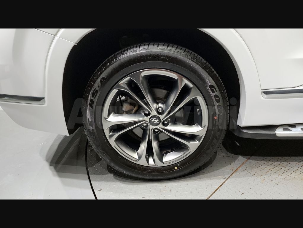 2020 Hyundai Santa Fe  FWD