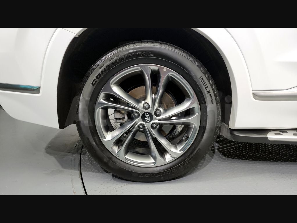 2019 Hyundai Santa Fe  FWD