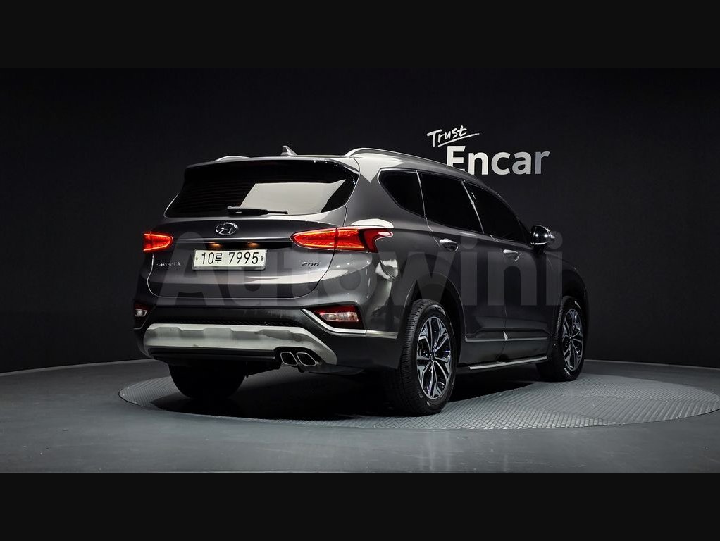 2019 Hyundai Santa Fe  FWD