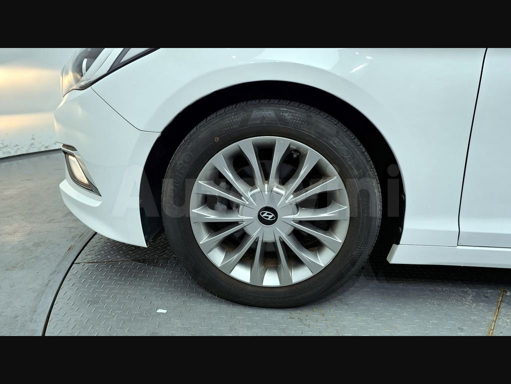 2017 Hyundai Sonata  FWD