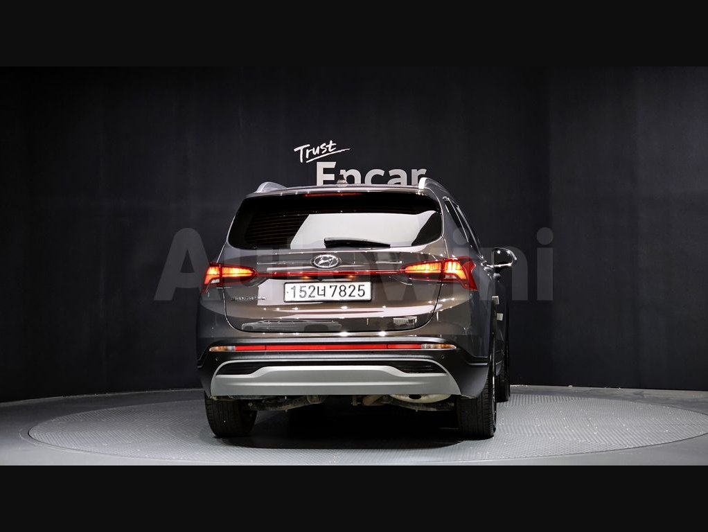 2021 Hyundai Santa Fe  FWD