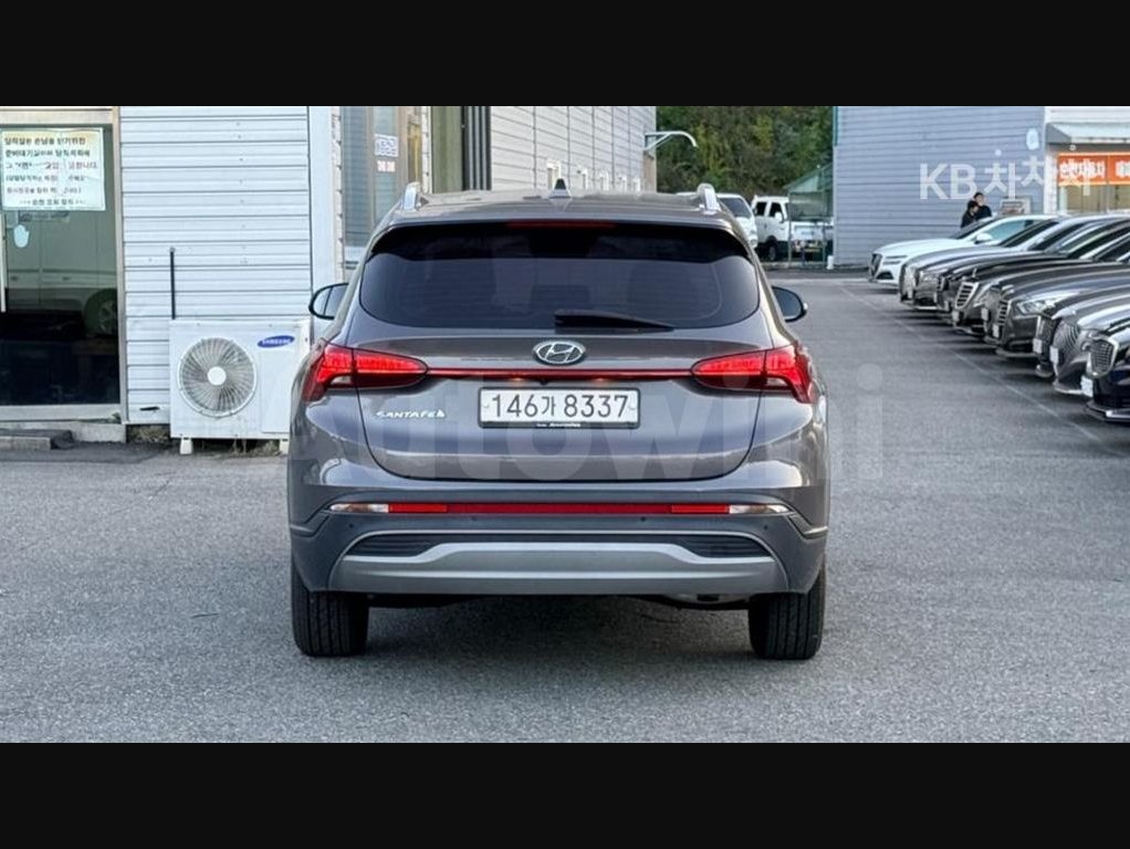 2021 Hyundai Santa Fe  FWD