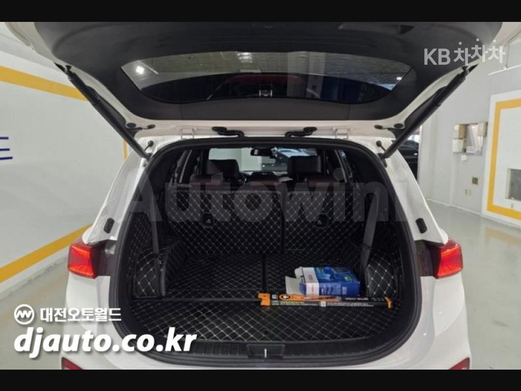 2020 Hyundai Santa Fe  FWD