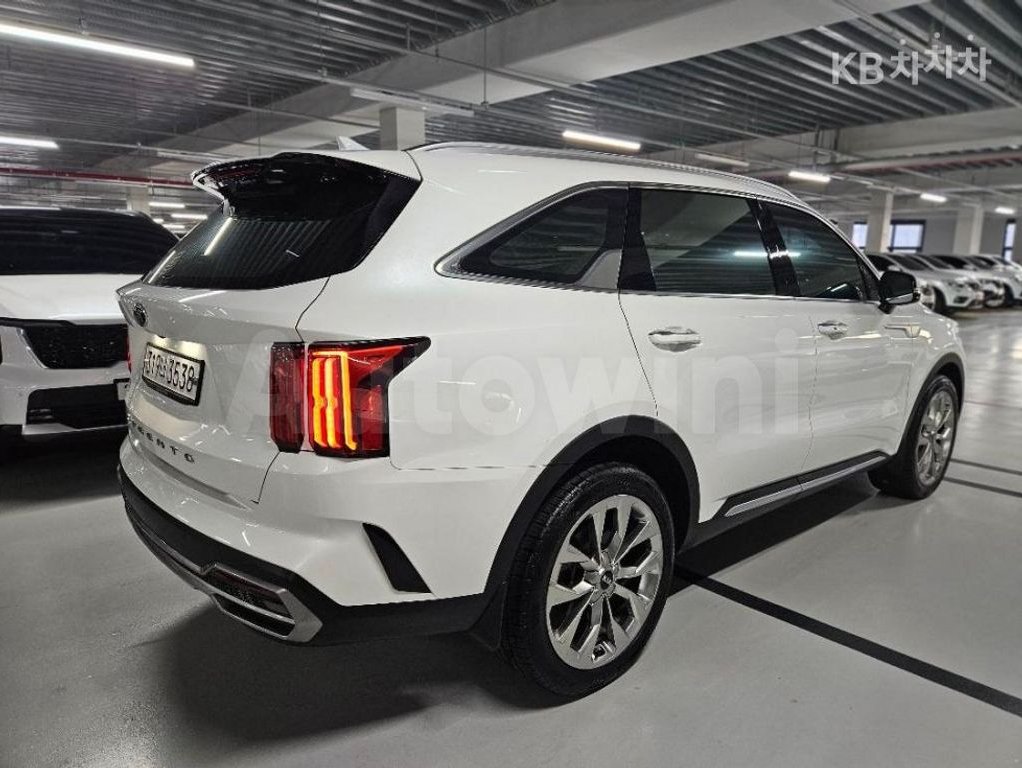 2021 Kia Sorento  FWD