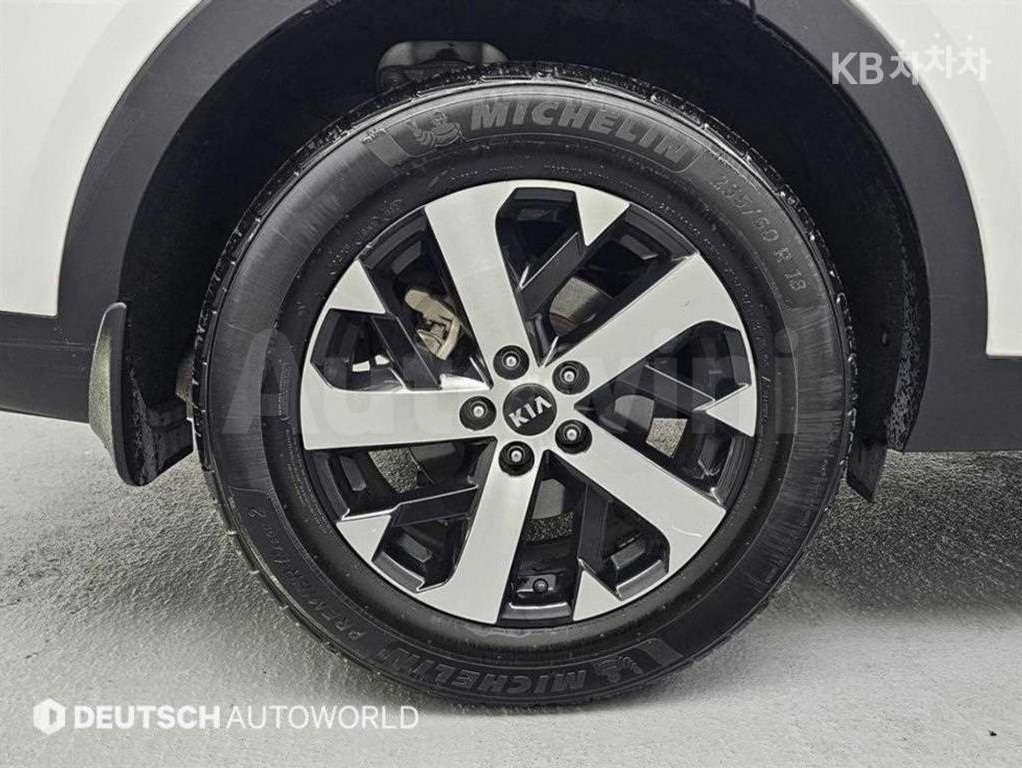 2021 Kia Sorento  FWD